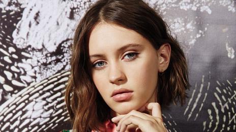 Дъщерите на Джъд Лоу и Синди Крауфорд се конкурират