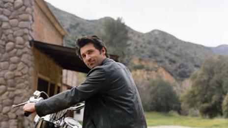 Горещите мъже-знаменитости и техните мотори