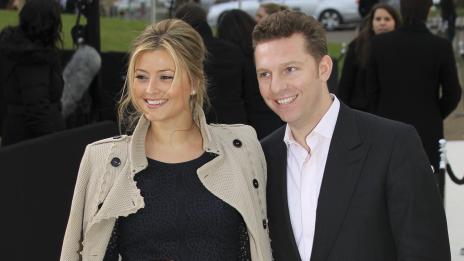 Холи Валанс е бременна