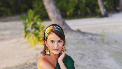 Криси Тейгън с 10 кг отгоре: Не мога да гладувам