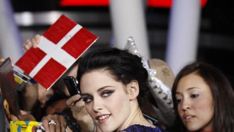 Кристен Стюарт е лицето на аромата на Balenciaga