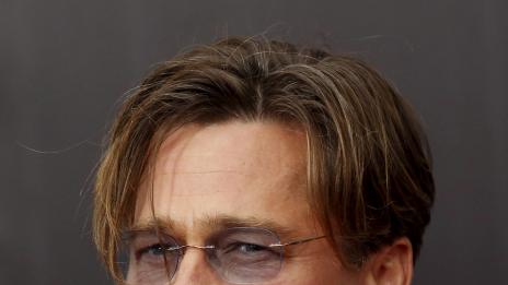 Пит забрави Джоли, започна да излиза по срещи