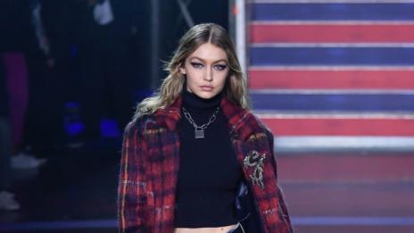 Гледайте на живо ревюто на Tommy Hilfiger от Милано!