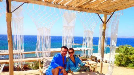 Д-р Енчев заведе Теди Велинова на Миконос