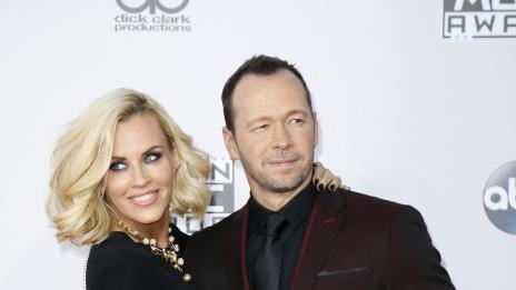 Джени Маккарти е готова да стане Джени Уолбърг