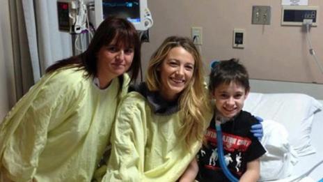 Блейк и Райън избраха педиатрия пред "Оскар"-ите (снимки)