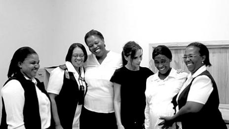 Виктория Бекъм продава дрехите си за благотворителност