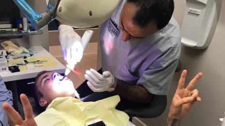 Кървав спорт: Бийбър на бегом при зъболекаря след тренировка по бокс