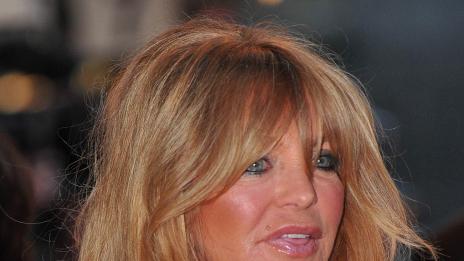 Голди Хоун подари на сина си къща за 2 милиона долара