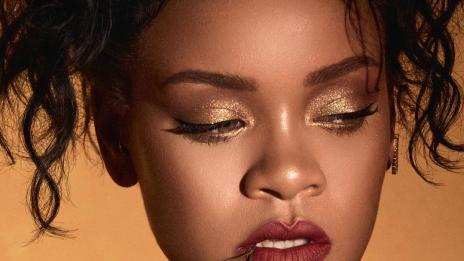 Риана пуска нова колекция гримове