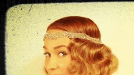 Една разкошна винтидж прическа (за Хелоуин)