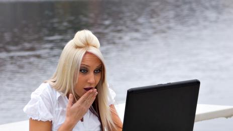 Защо жените гледат порно?