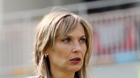 Каква е историята на  Таня Стоева