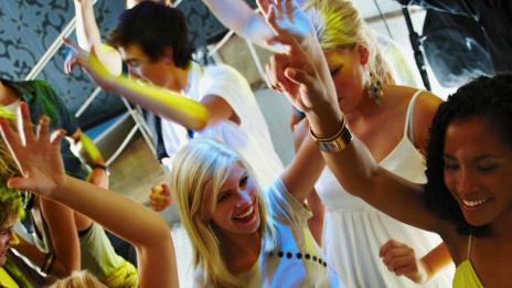 Треска в събота вечер