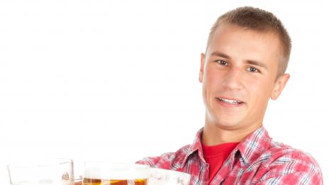 Бирата НЕ е отговорна за „биреното коремче“