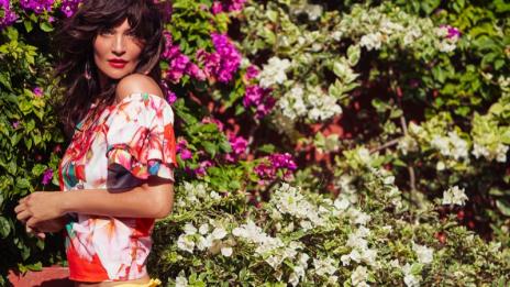 Хелена Кристенсен – готова за лятото