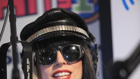 Гага не била „обрала“ Бет Мидлър