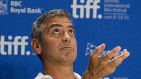 Джордж разходи отново Стейси по червения килим