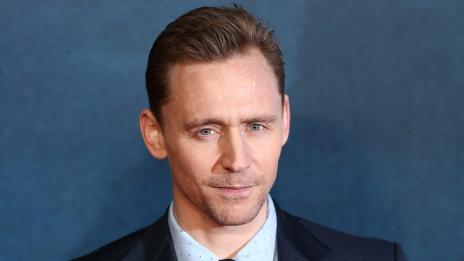 Том Хидълстън коментира най-сетне слуха, че ще играе Бонд