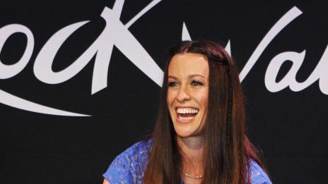 Аланис Морисет страдала от следродилна депресия