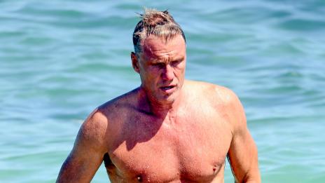 Долф Лундгрен със супер тяло и на 58 години
