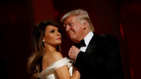 Битката на първите дами: Мелания отстъпва на Мишел и Хилари