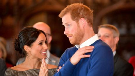 Изненадаха Хари и годеницата му Меган с любовна лъжица