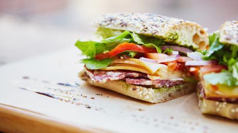 3 храни, които да избягваме на обяд