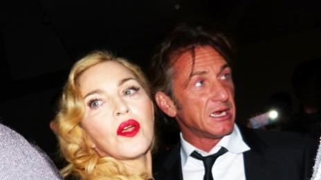 Кои звезди останаха приятели с бившите си съпрузи