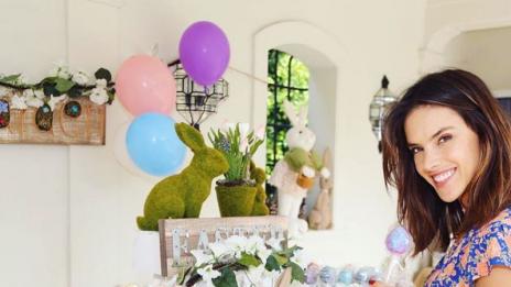 Великденските снимки на звездите