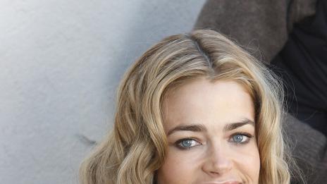 Денис Ричардс ще се грижи за близнаците на Чарли