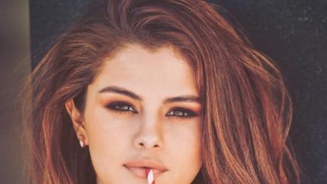 Селена Гомес се разби в ограда