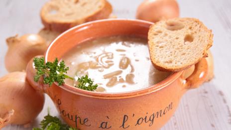 Видео рецепта: Лучена супа