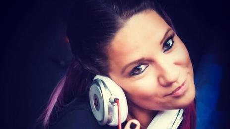 DJ Cass ще сложи начало на шоуто на Ъпсурт