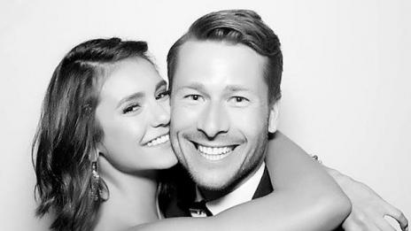 Нина Добрев заряза Глен. Замени го с писател