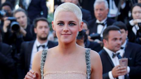 Кристен Стюарт заживя под един покрив с модел