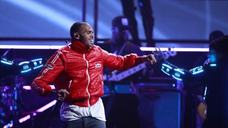 Бившите на Риана се събират за дует?