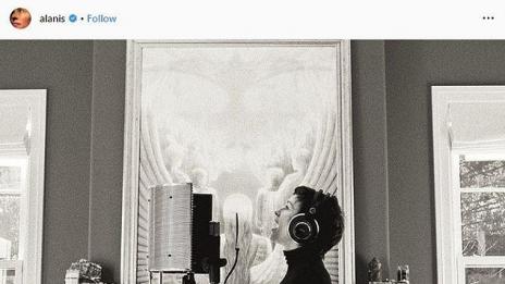 Аланис Морисет е в очакване на трето дете