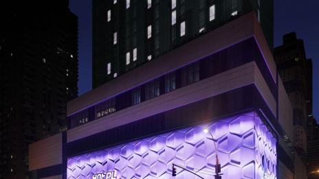 Безплатна нощувка срещу арт лего инсталации