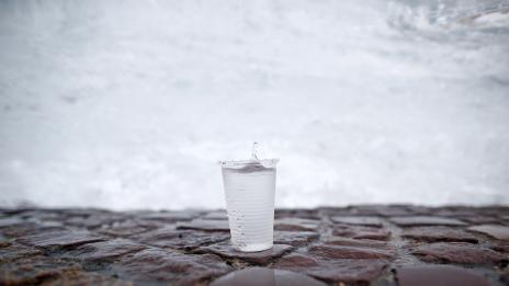 Тази нощ Бог сбъдва желания, нарича се мълчана вода!