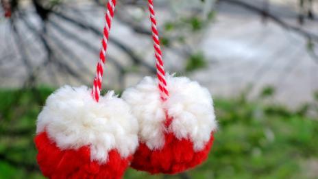 Честита Баба Марта! Бъдете бели, червени и засмени