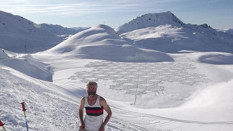 Рисунки, създадени от тичане в снега