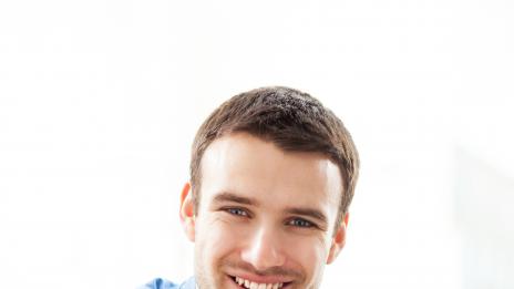 За какво лъжат мъжете във Facebook