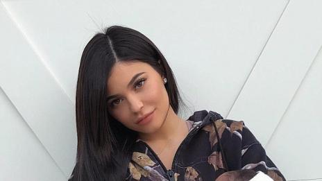 Кайли Дженър показа едномесечната Сторми