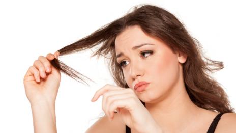 Косата ми промени цвета и текстурата си сама?