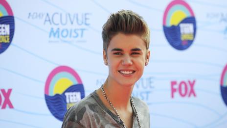 Джъстин Бийбър: Мама ми липсва