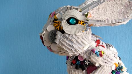 Рециклираните скулптури на Робърт Брадфорд