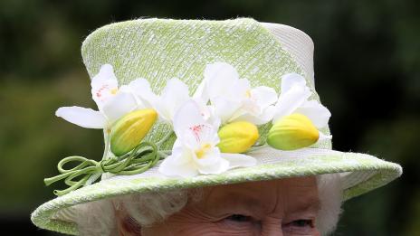 Втори дубъл: Пак мъж нахлу в двореца, докато кралицата спи