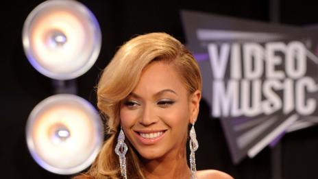 Бионсе е бременна! (видео)