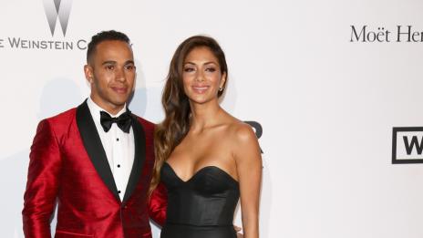 Люис Хамилтън и Никол Шерцингер показаха, че още се обичат